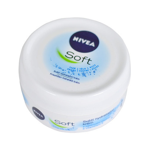 Nivea Soft Day Cream 200ml (All Skin Types - For All Ages)